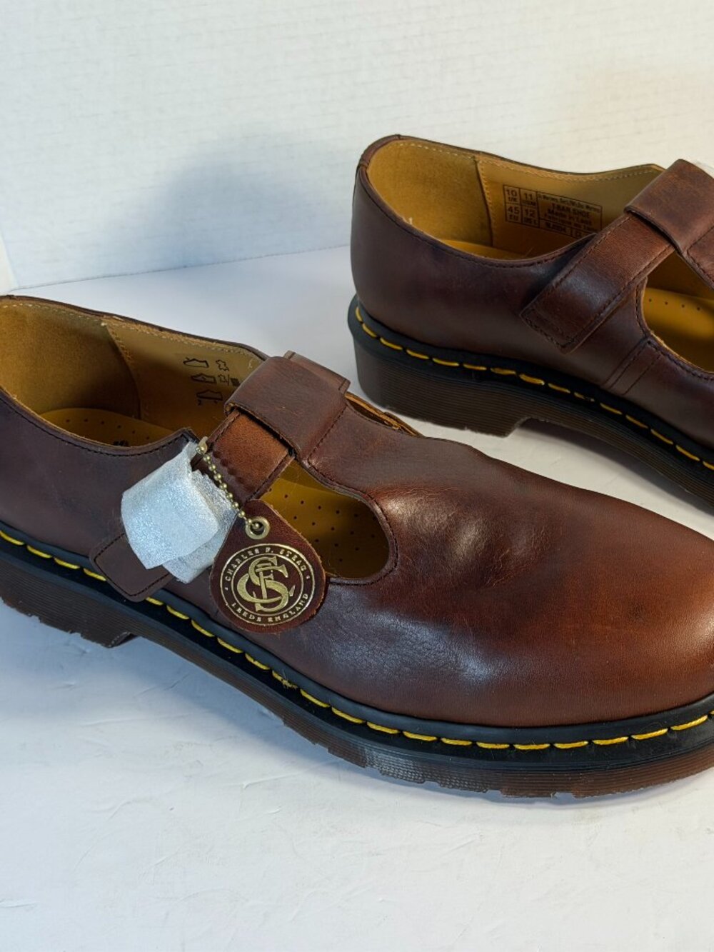 Dr Martens NIB T-Bar shoes M-11 -- L-12 - Picture 9 of 16